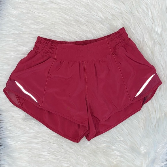 Lululemon Hotty Hot Short II *2.5"- Violet Red - Picture 5 of 10